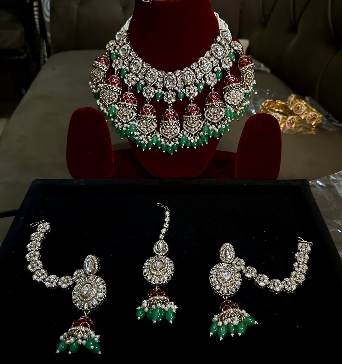 Meherbaan Royal Kundan Set image 1